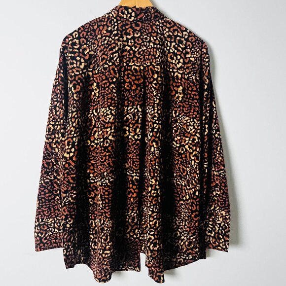 Nine West Animal Print Button Down Top 3X NWT - Picture 4 of 5